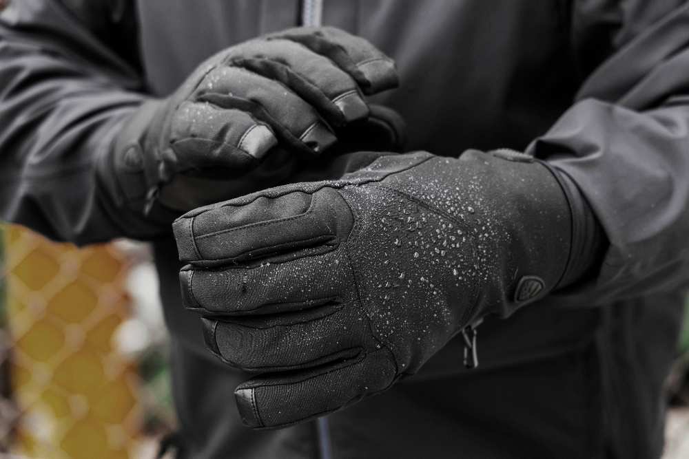 Winter Gloves: Keeping Your Hands Warm