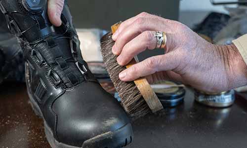 How to Clean Suede Boots - Blauer